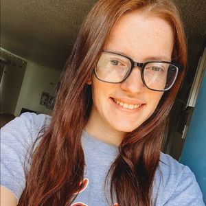 Meet your Posher, Devin